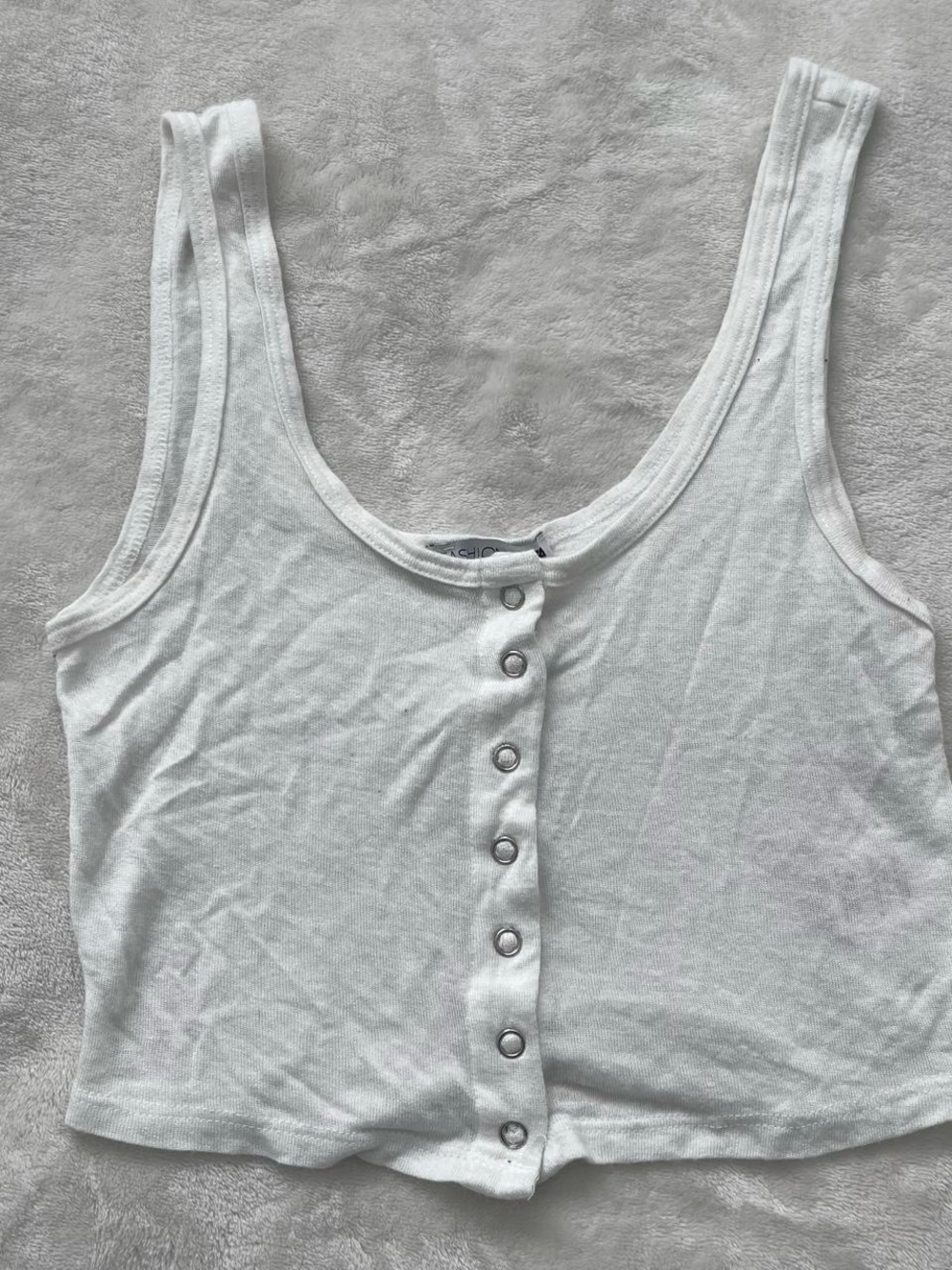 Fashion Nova White Snap-Front Ribbed Crop Tank